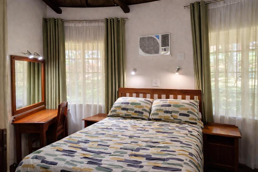 Badplaas, A Forever Resort: 4-Sleeper Rondavel. 2 bedrooms (1 double & 2 single rooms)