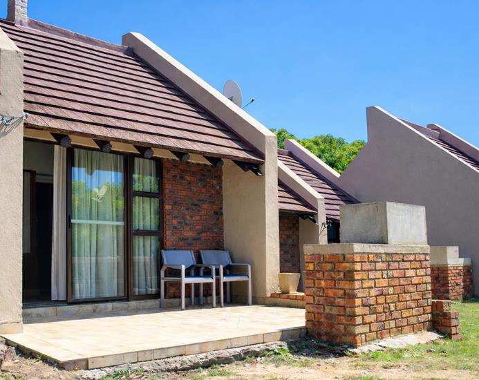 Badplaas, A Forever Resort: 2-Sleeper Chalet. 1 bedroom (1 double bed)